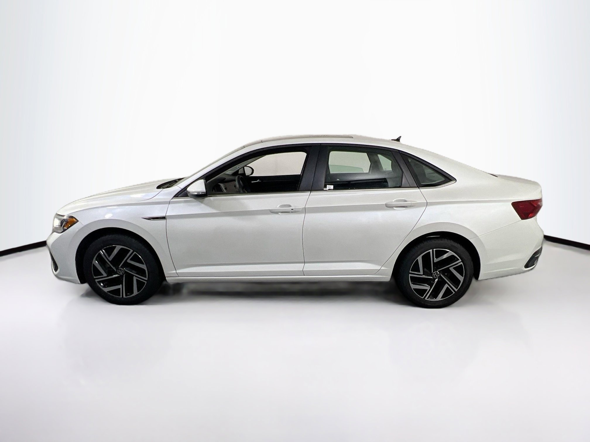 Used 2022 Volkswagen Jetta SEL image 8