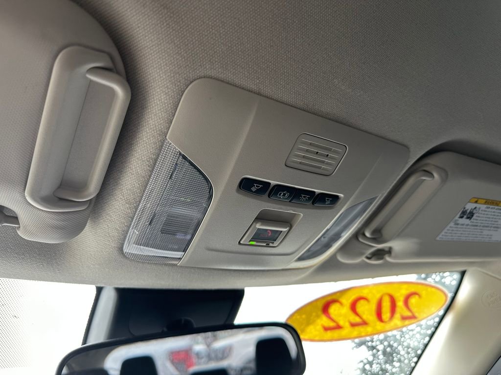 Used 2022 Toyota Corolla LE image 58