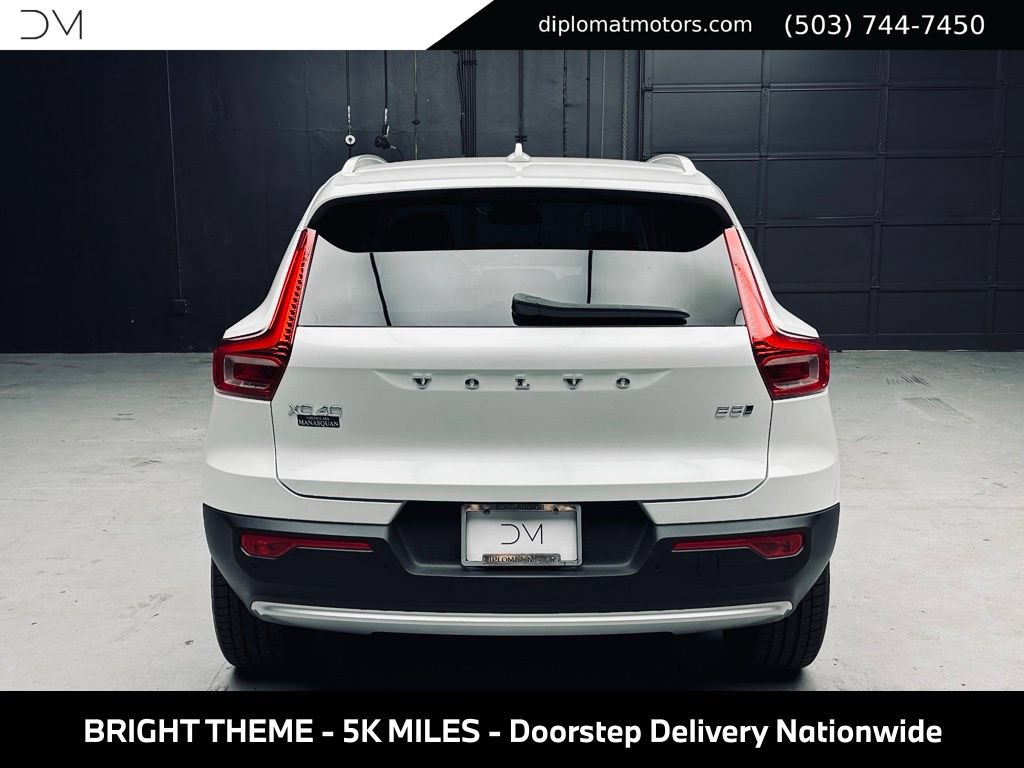 Used 2025 Volvo XC40 B5 Core w/ Protection Package Premier AWD/4WD image 6