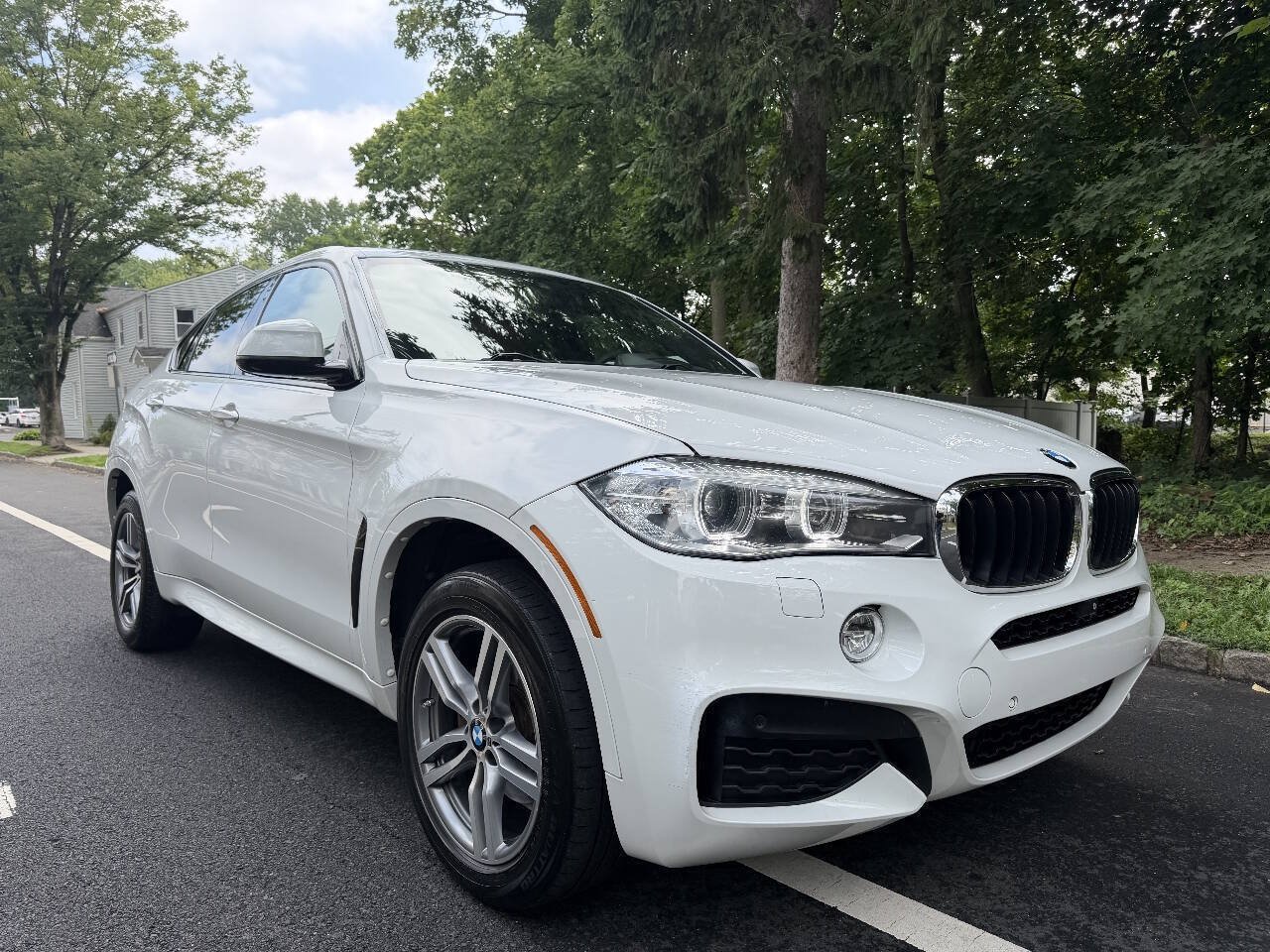 Used 2015 BMW X6 xDrive35i w/ M Sport AWD/4WD image 4