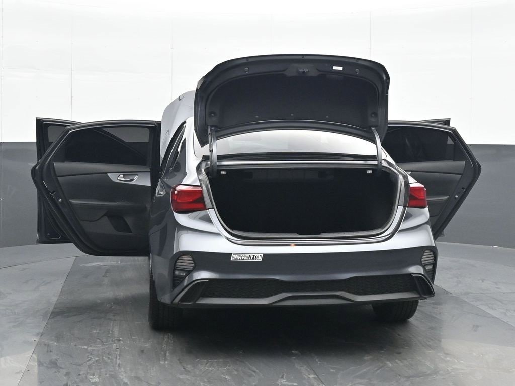 Used 2022 Kia Forte LXS image 25