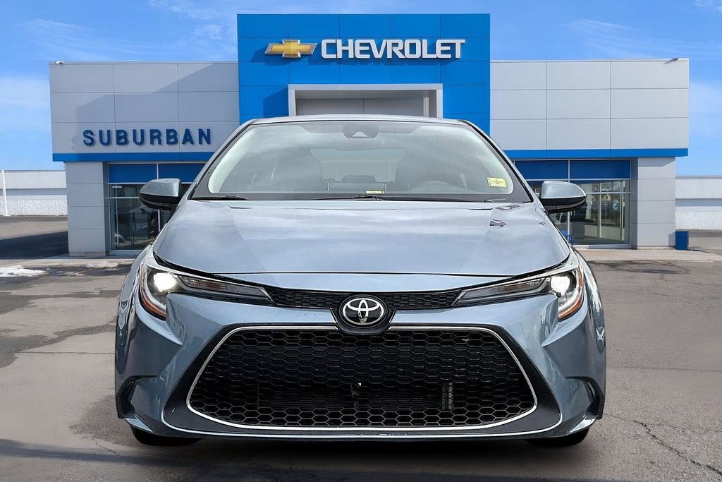 Used 2021 Toyota Corolla LE FWD image 3
