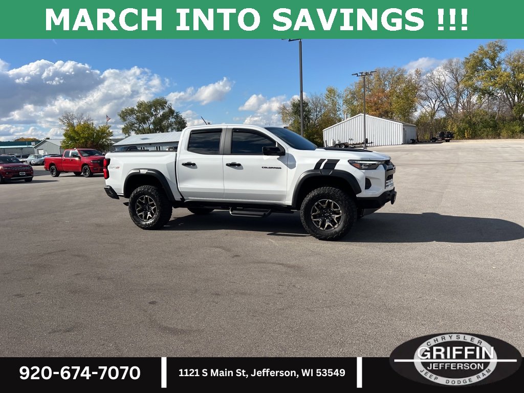 Used 2023 Chevrolet Colorado ZR2 w/ ZR2 Convenience Package III image 9
