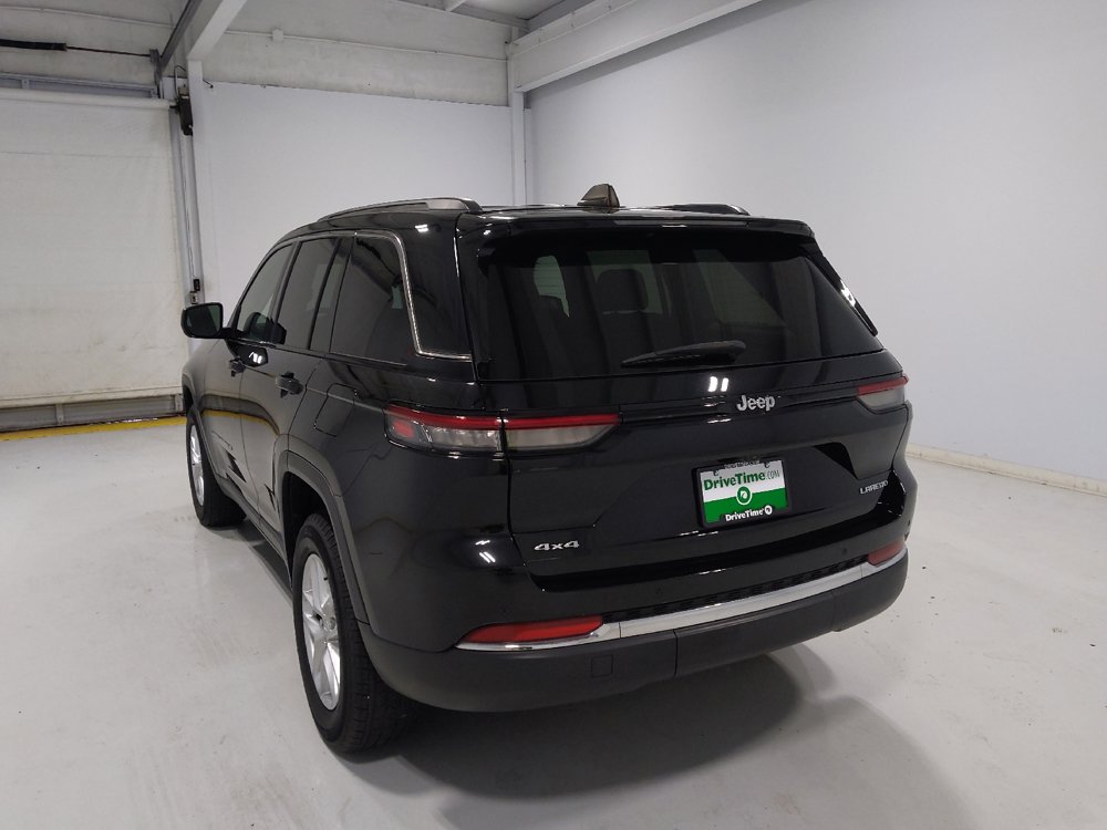 Used 2023 Jeep Grand Cherokee Laredo AWD/4WD image 6