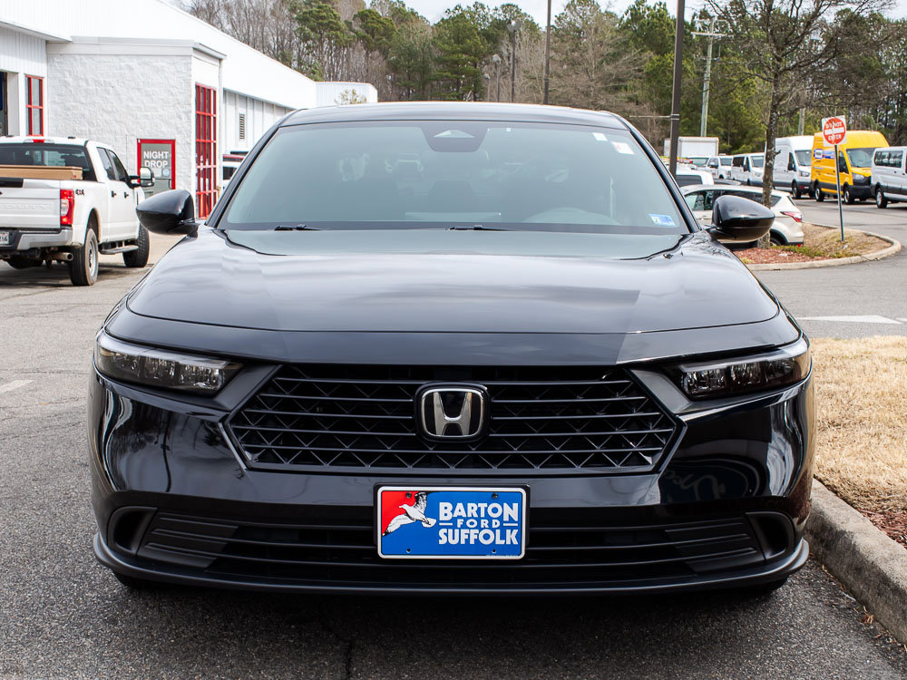 Used 2024 Honda Accord Sport image 2