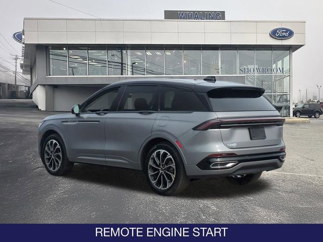 Used 2024 Lincoln Nautilus Reserve AWD/4WD image 6
