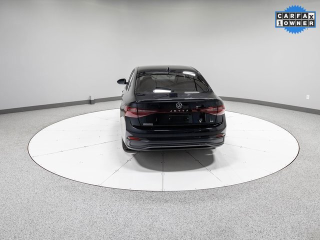 Used 2025 Volkswagen Jetta SE image 30