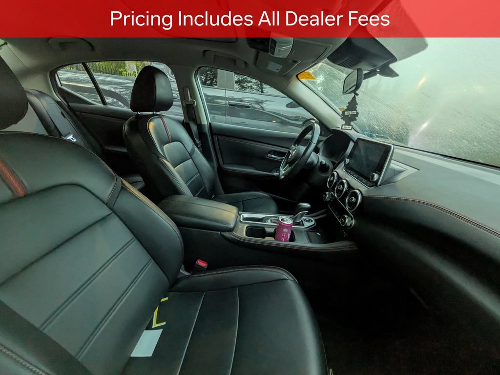 Used 2022 Nissan Sentra SR w/ SR Premium Package FWD image 9