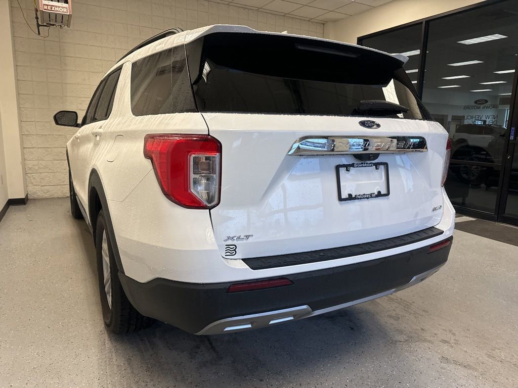 Used 2023 Ford Explorer XLT w/ Equipment Group 202A image 37