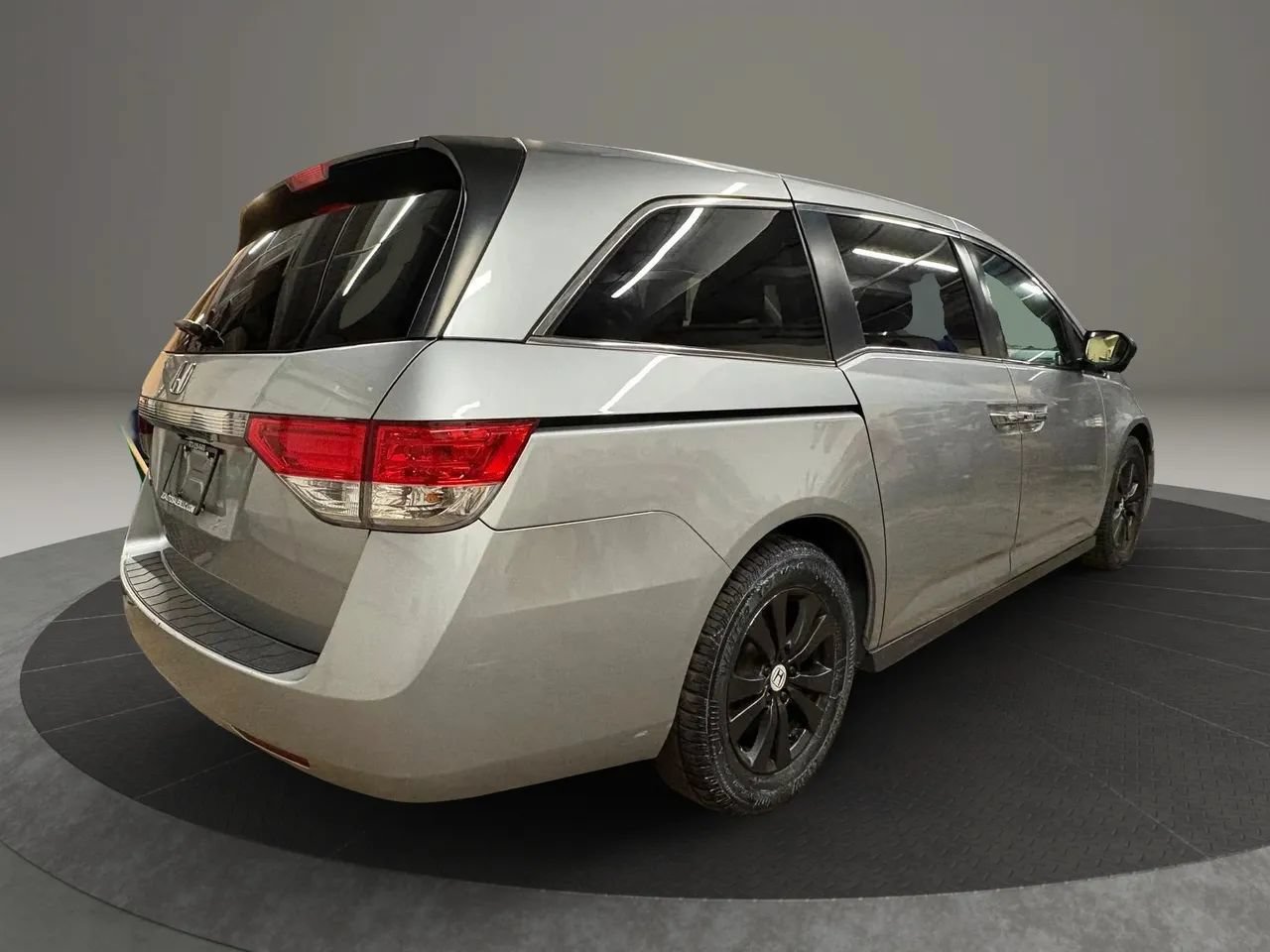Used 2016 Honda Odyssey EX-L image 8