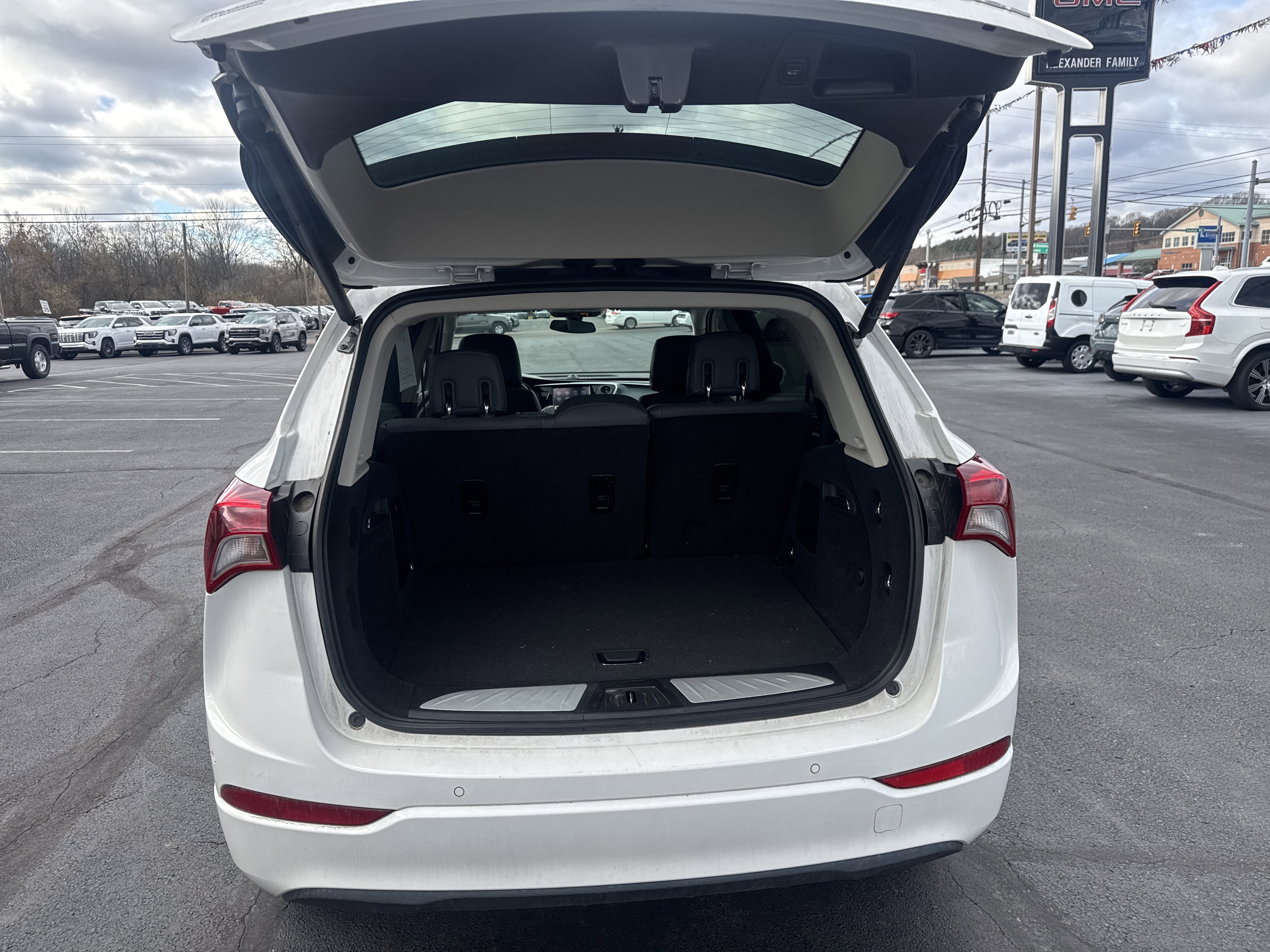Used 2020 Buick Envision Essence image 5