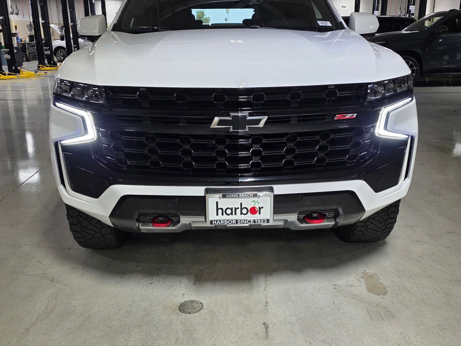 Used 2023 Chevrolet Tahoe Z71 AWD/4WD image 9