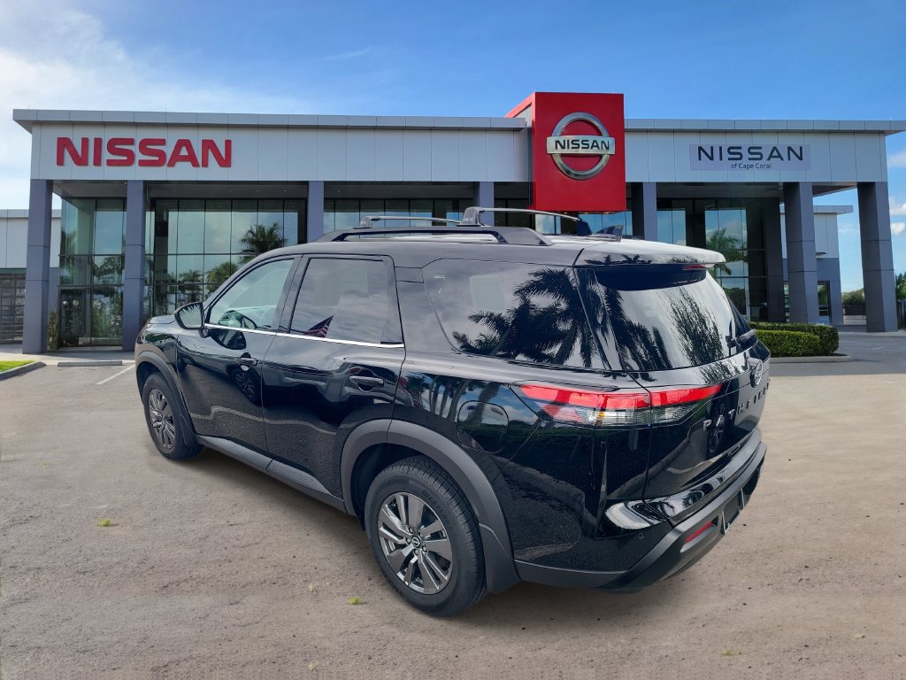Certified 2026 Nissan Pathfinder SV FWD image 6