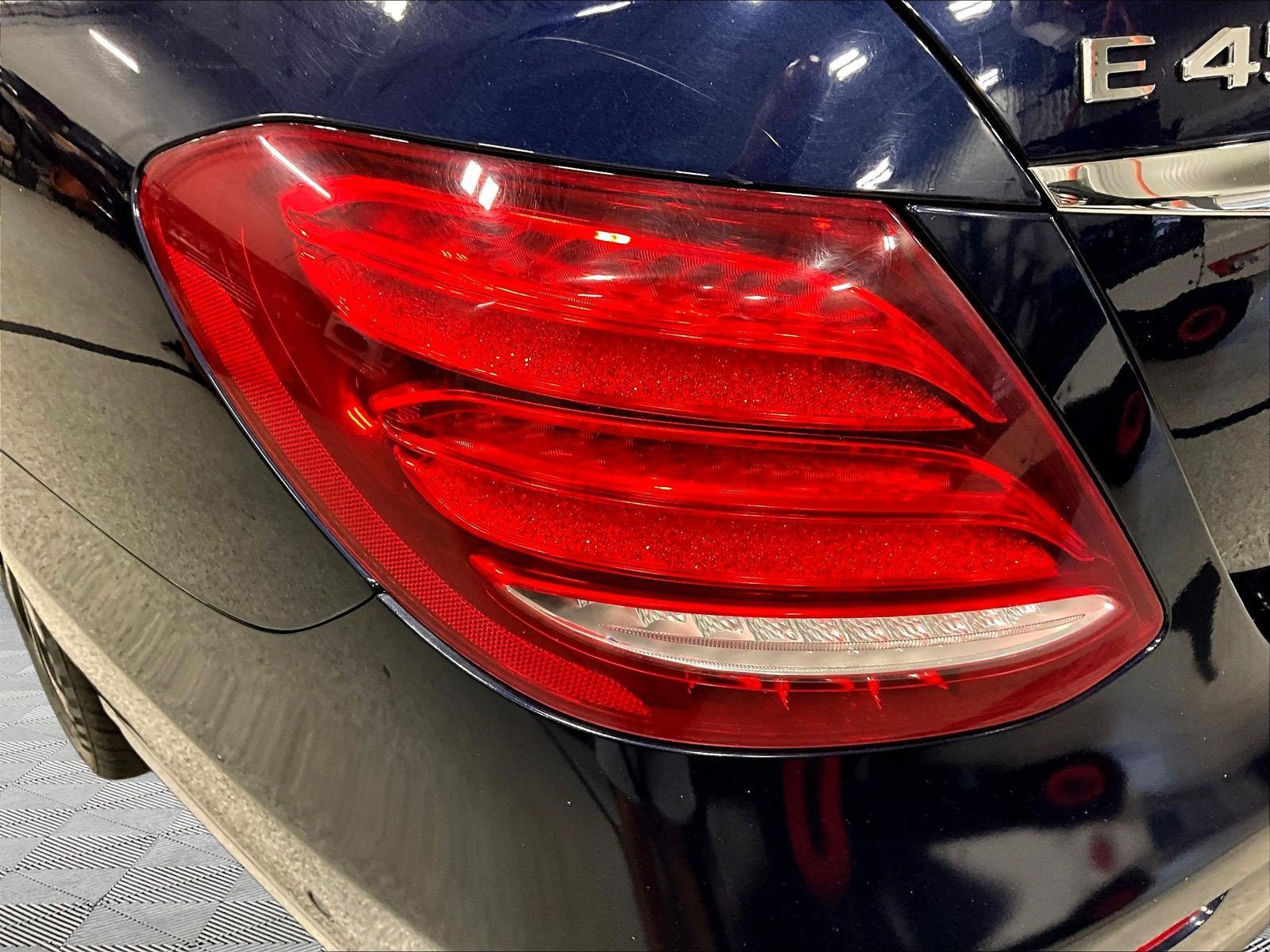Used 2019 Mercedes-Benz E 450 4MATIC Sedan w/ Premium Package image 23