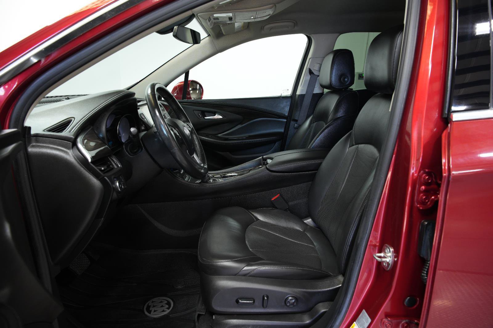 Used 2019 Buick Envision Essence image 29