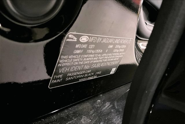 Certified 2022 Jaguar XF R-Dynamic SE AWD/4WD image 34