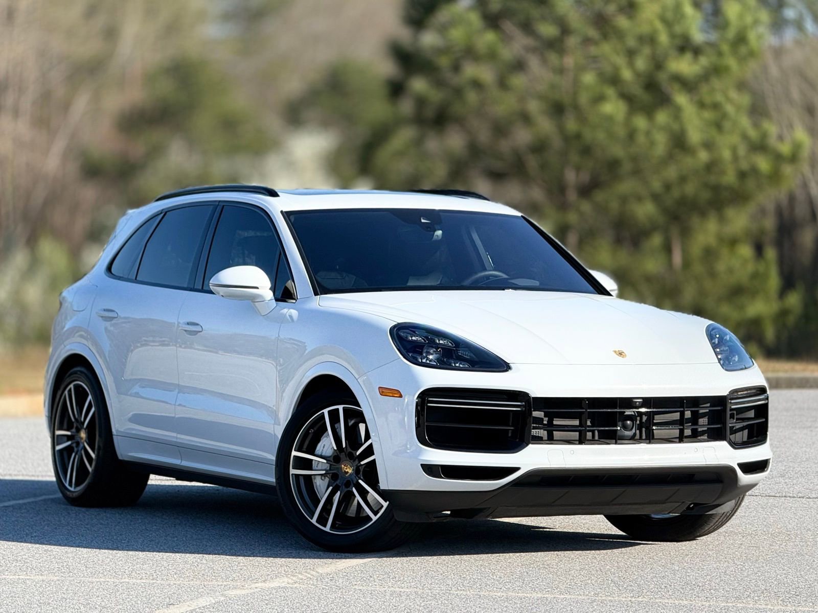 Used 2019 Porsche Cayenne Turbo image 12