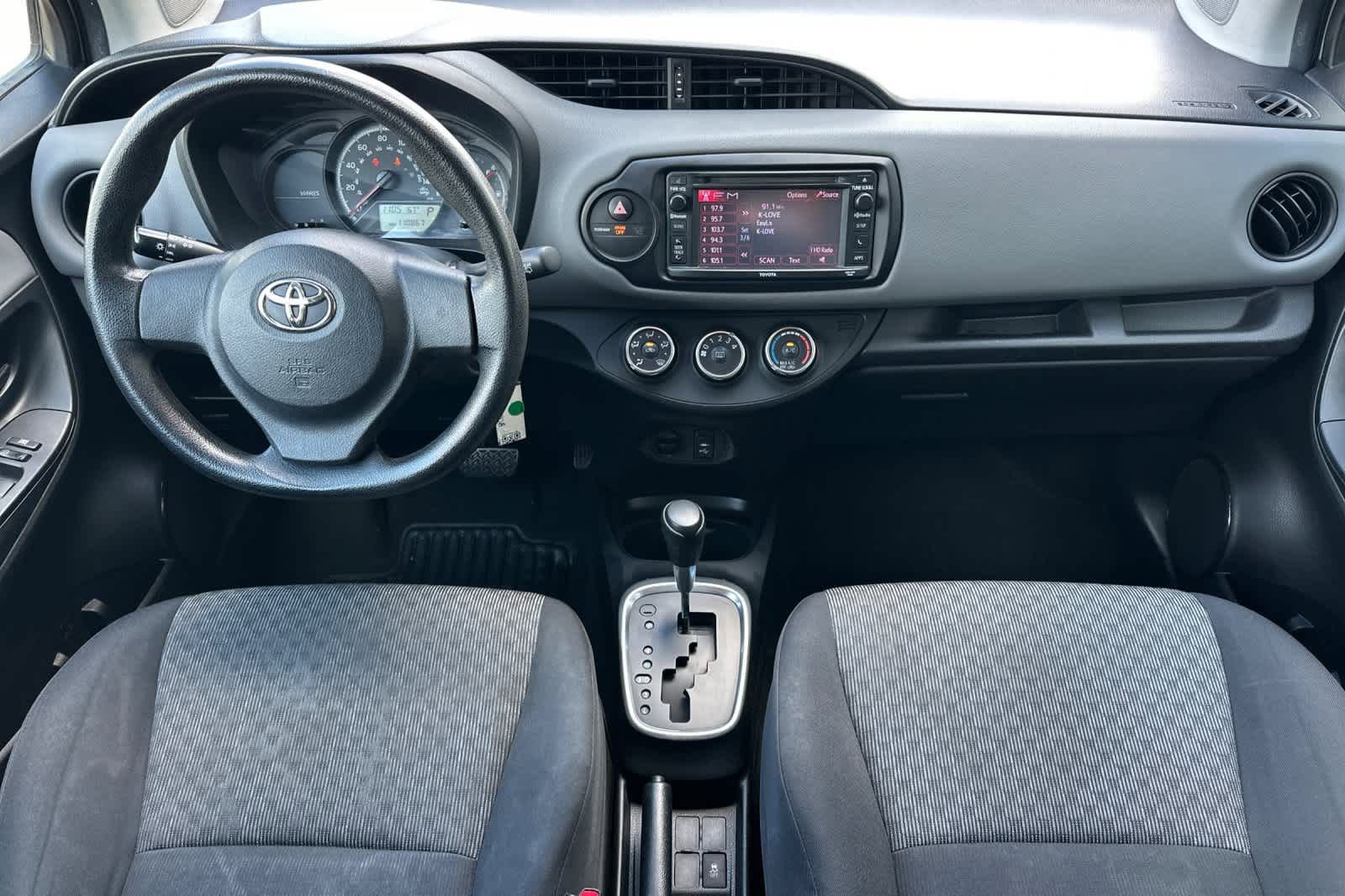 Used 2015 Toyota Yaris L image 3
