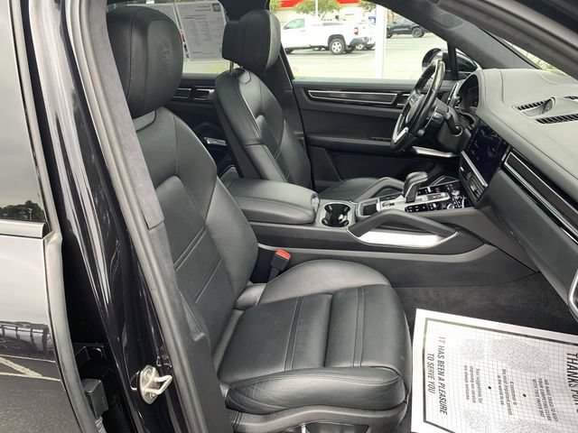 Used 2019 Porsche Cayenne Turbo AWD/4WD image 33