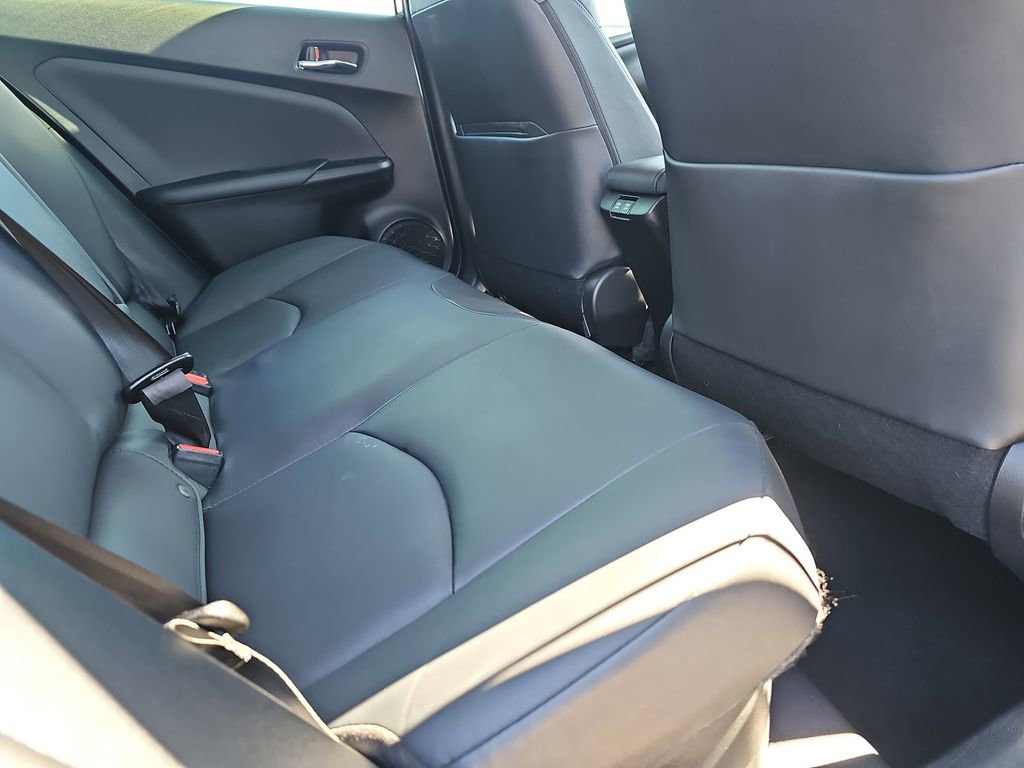 Used 2022 Toyota Prius Limited FWD image 12