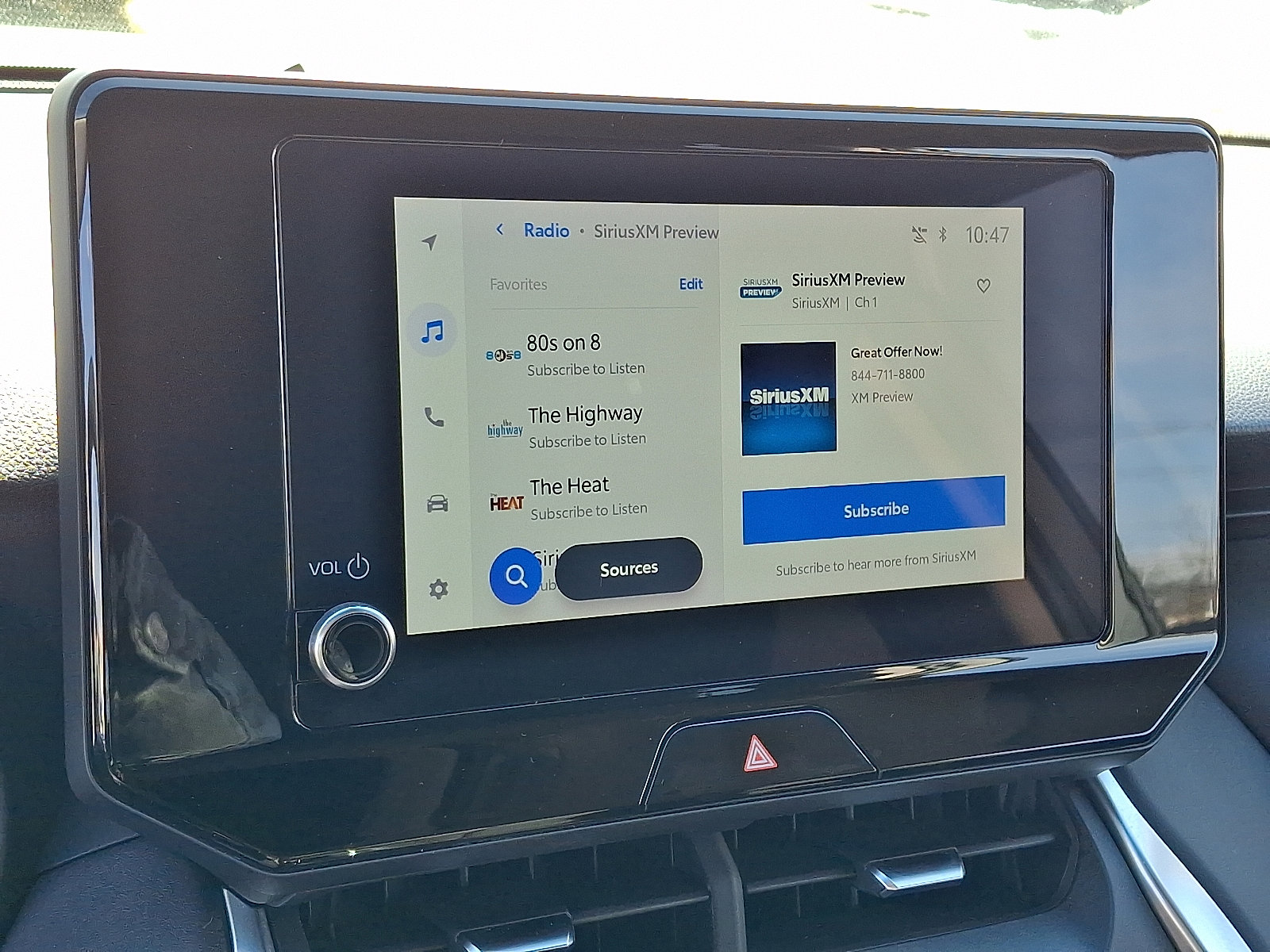 Certified 2023 Toyota Venza LE image 17