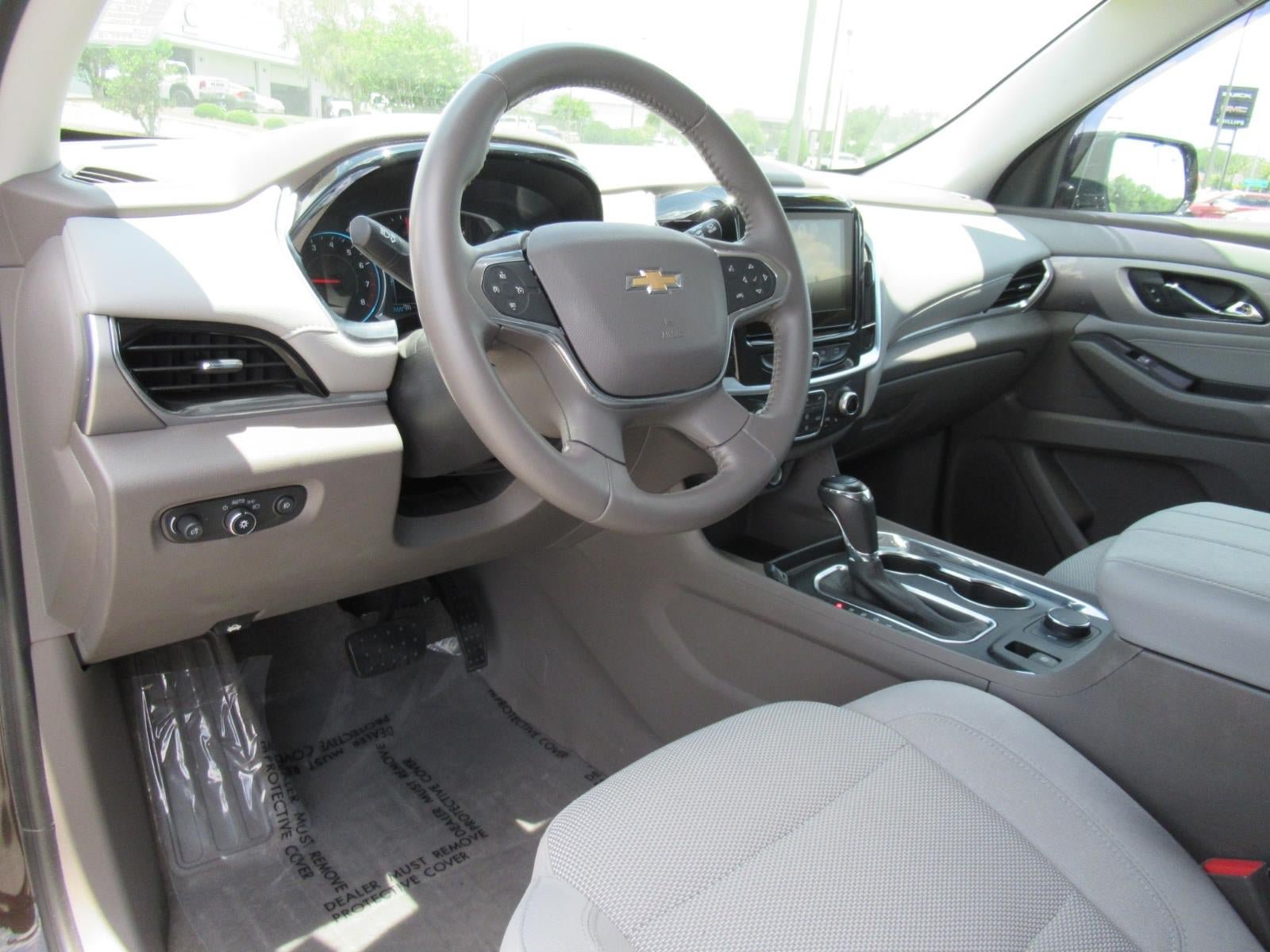 Used 2018 Chevrolet Traverse LT FWD image 17