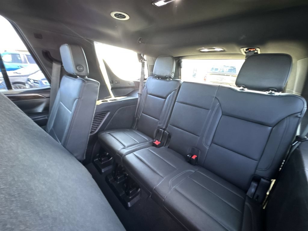 Used 2022 Chevrolet Tahoe Z71 w/ Z71 Off-Road Package AWD/4WD image 25
