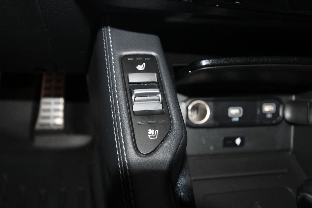 Used 2020 Kia Telluride SX w/ SX Prestige Package AWD/4WD image 18