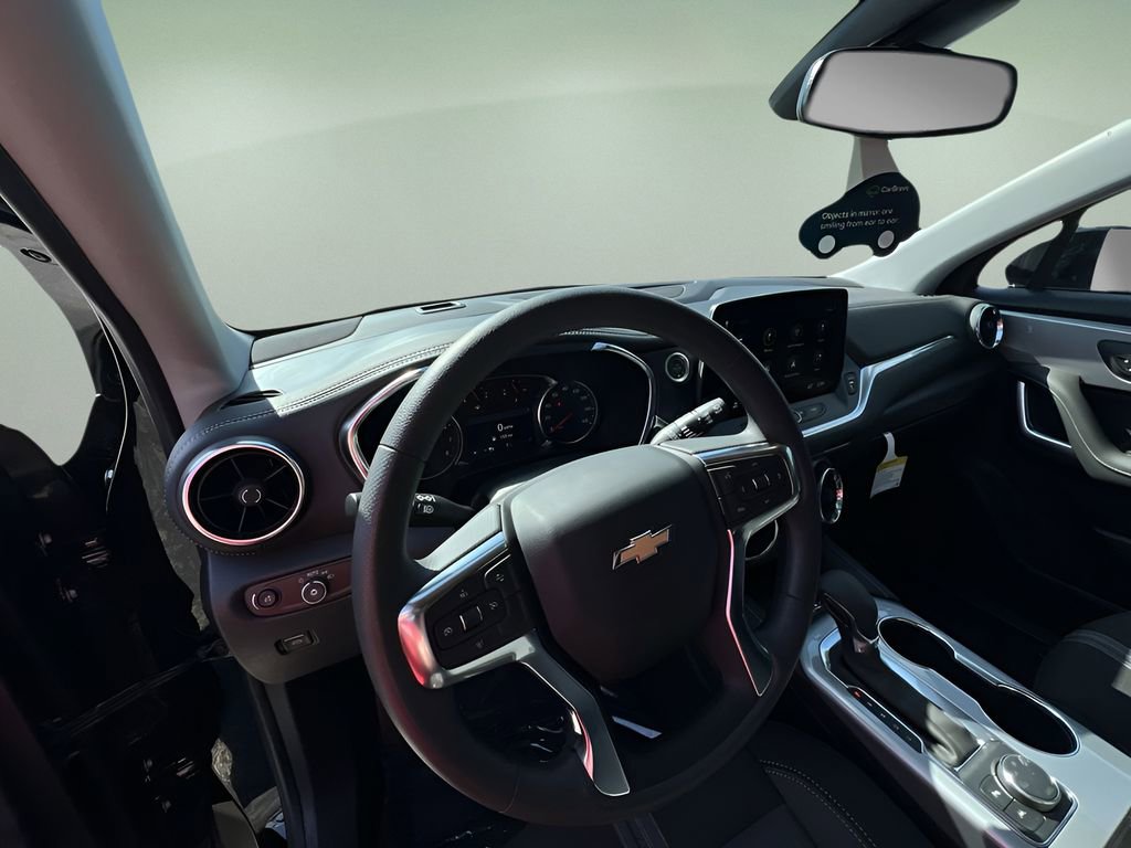 Certified 2025 Chevrolet Blazer LT w/ Convenience Package image 10