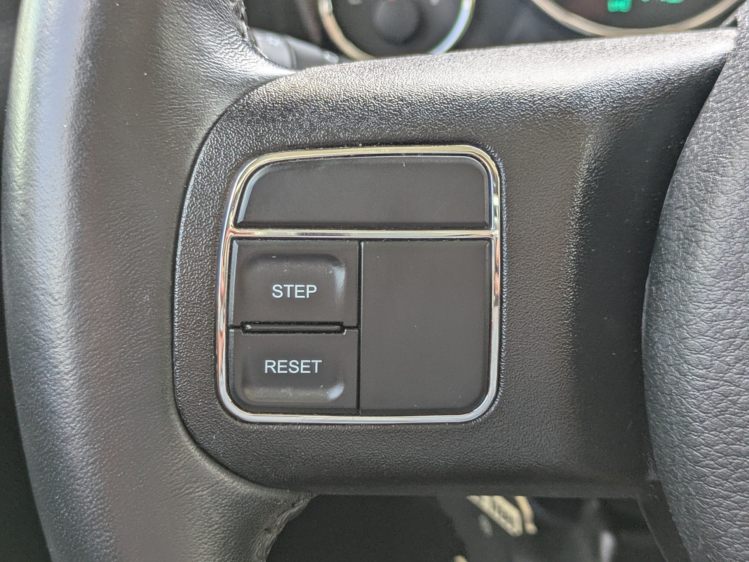 Used 2018 Jeep Wrangler Unlimited Sahara AWD/4WD image 19