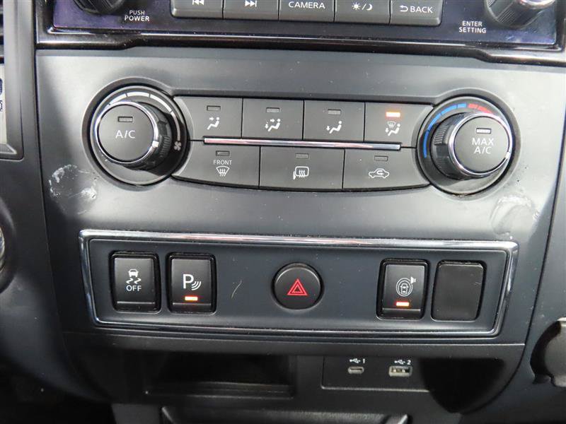 Used 2022 Nissan Titan SV RWD image 25