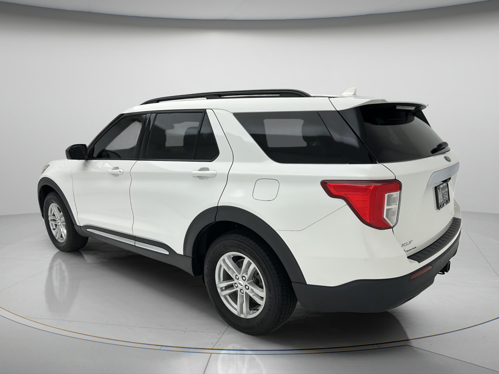 Used 2021 Ford Explorer XLT AWD/4WD image 4