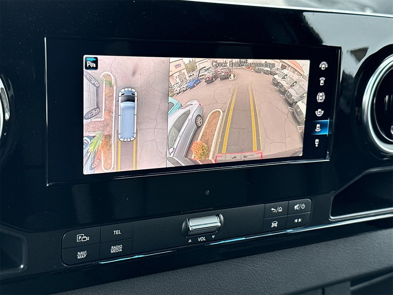 Used 2024 Mercedes-Benz Sprinter 144 Cargo image 22