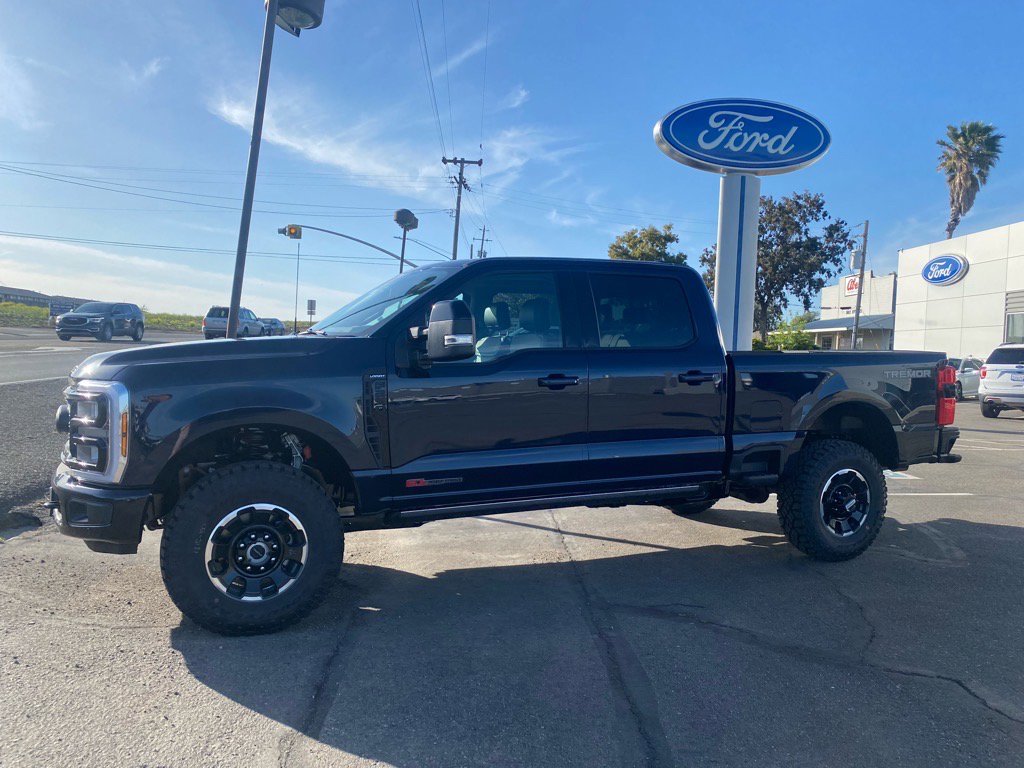 New 2025 Ford F250 Lariat w/ Lariat Ultimate Package image 2