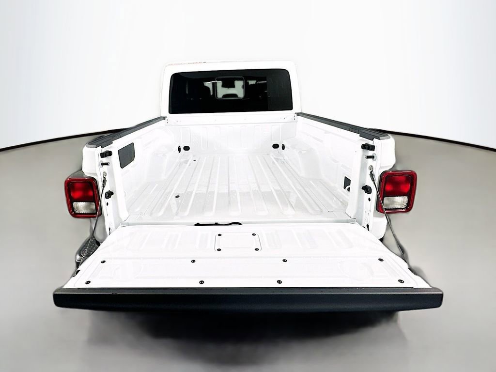 New 2025 Jeep Gladiator Sport AWD/4WD image 15