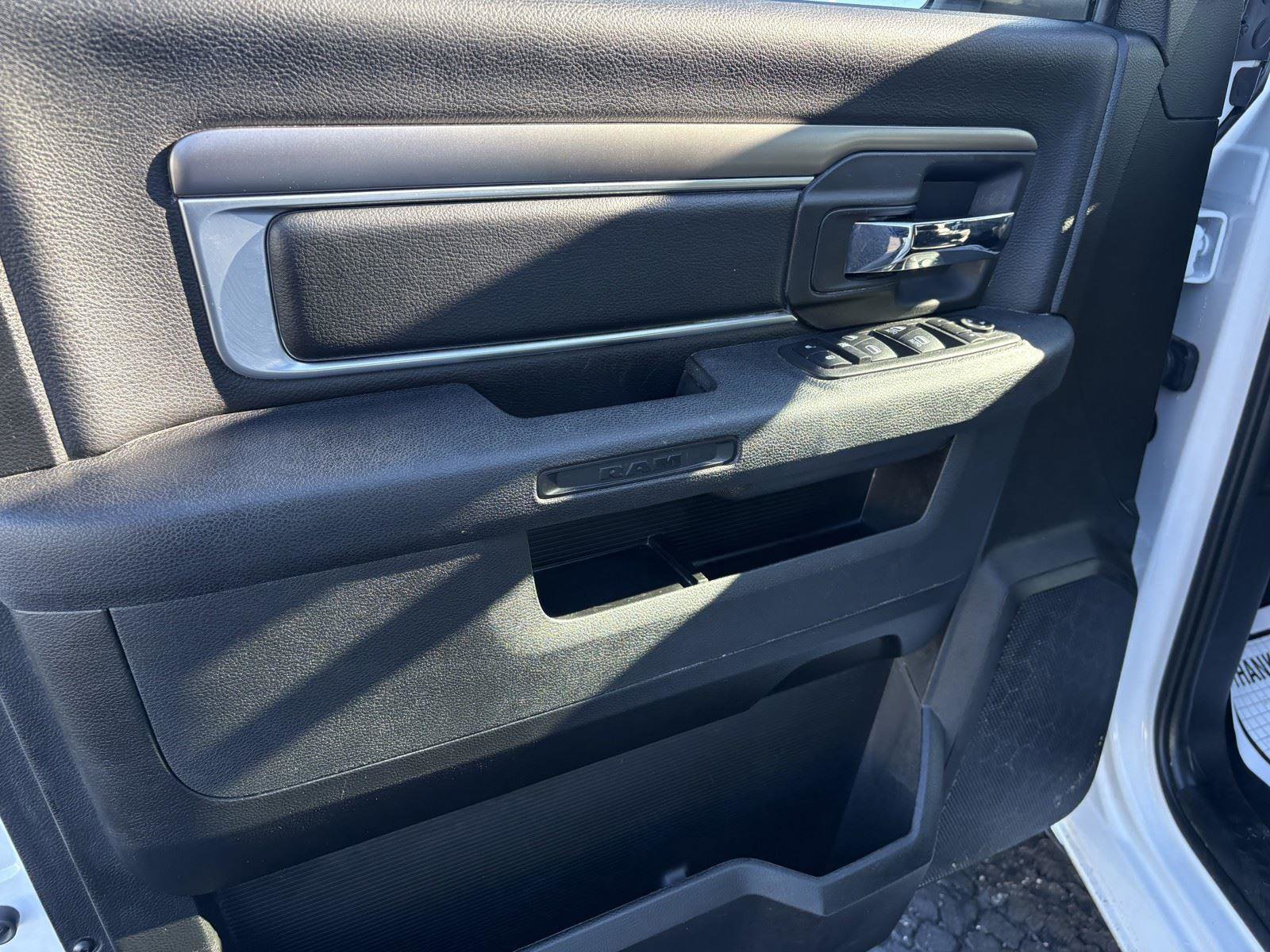 Used 2024 RAM 1500 Classic Warlock image 14