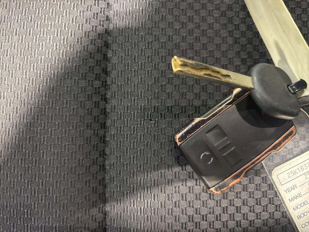 Used 2018 Chevrolet Silverado 1500 LT w/ All Star Edition image 28