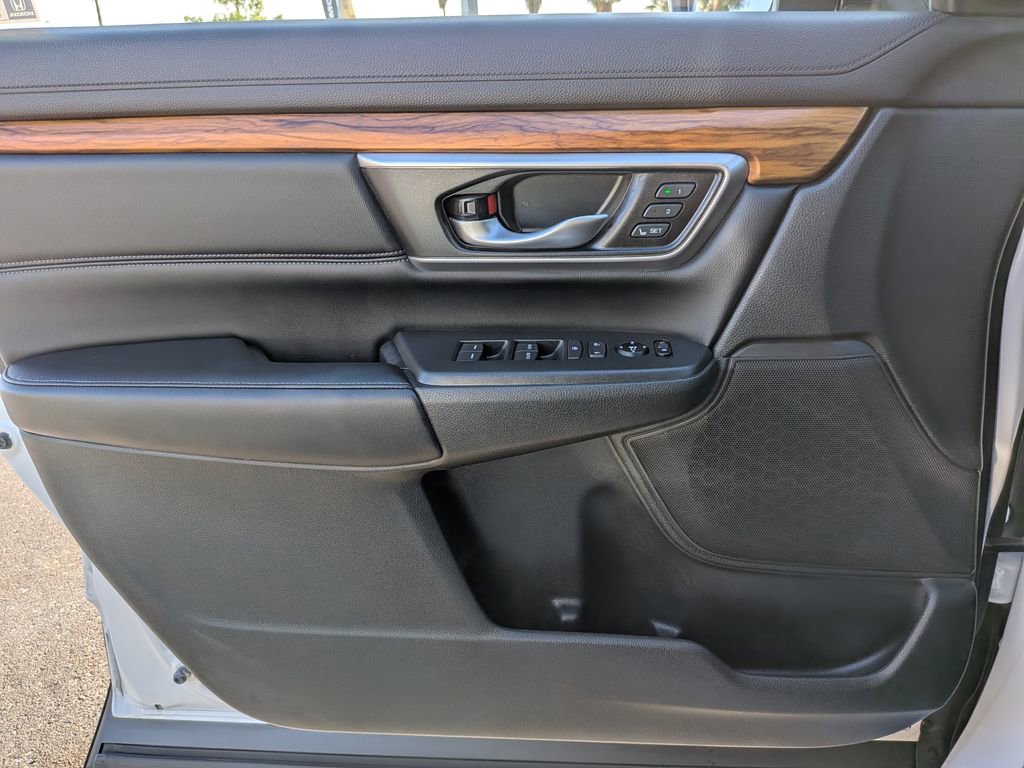 Used 2018 Honda CR-V Touring image 27