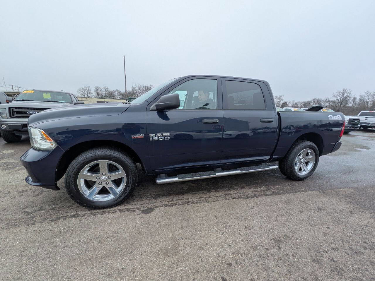 Used 2015 RAM 1500 Express image 7