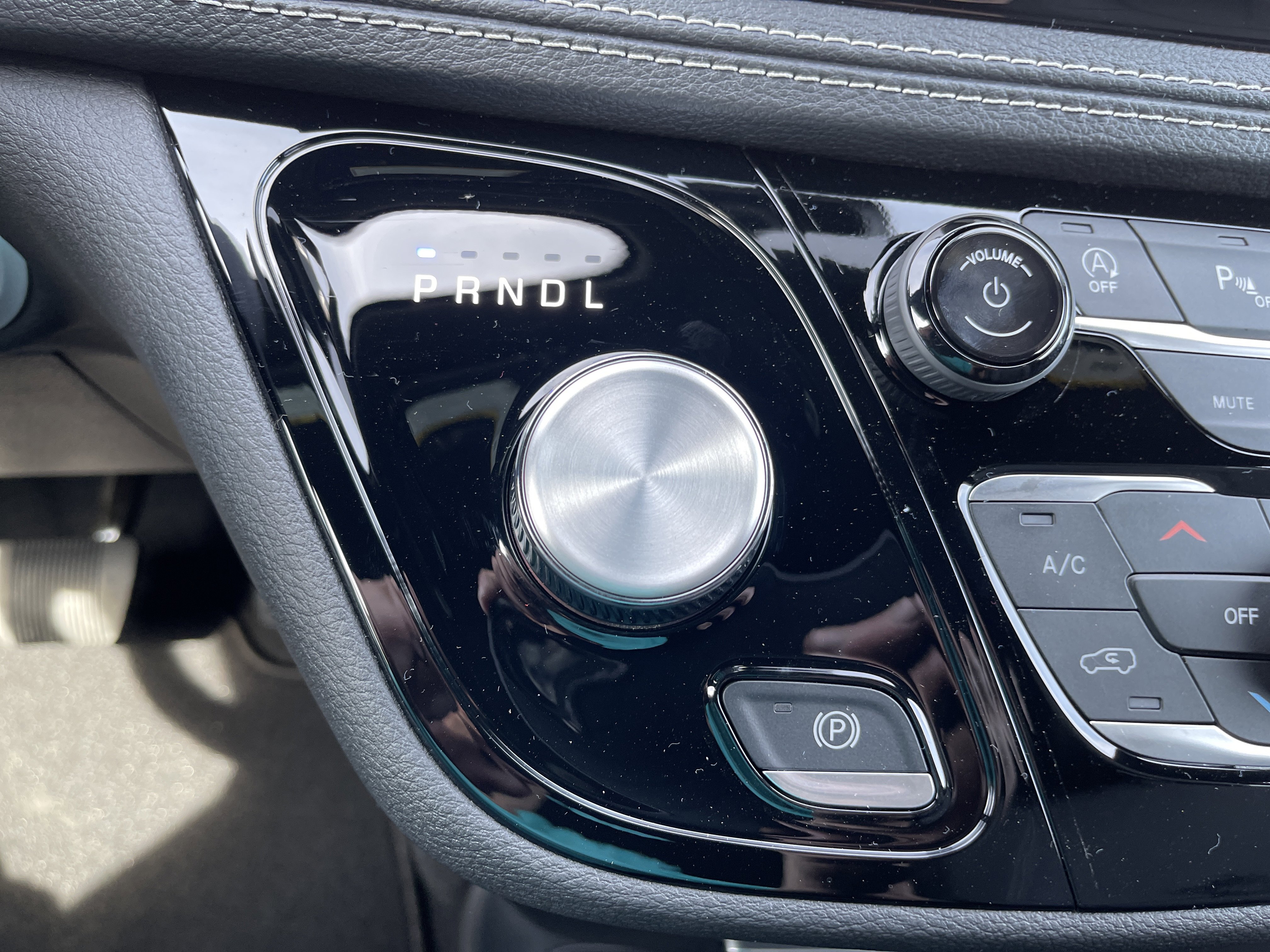 New 2026 Chrysler Pacifica Select image 26