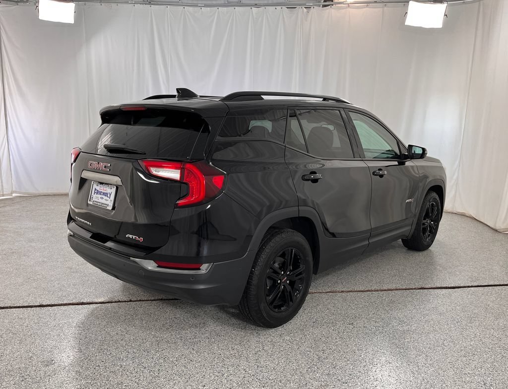 Used 2022 GMC Terrain AT4 AWD/4WD image 12