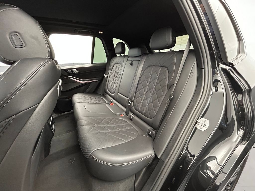 Used 2024 BMW X5 sDrive40i w/ M Sport Package image 34