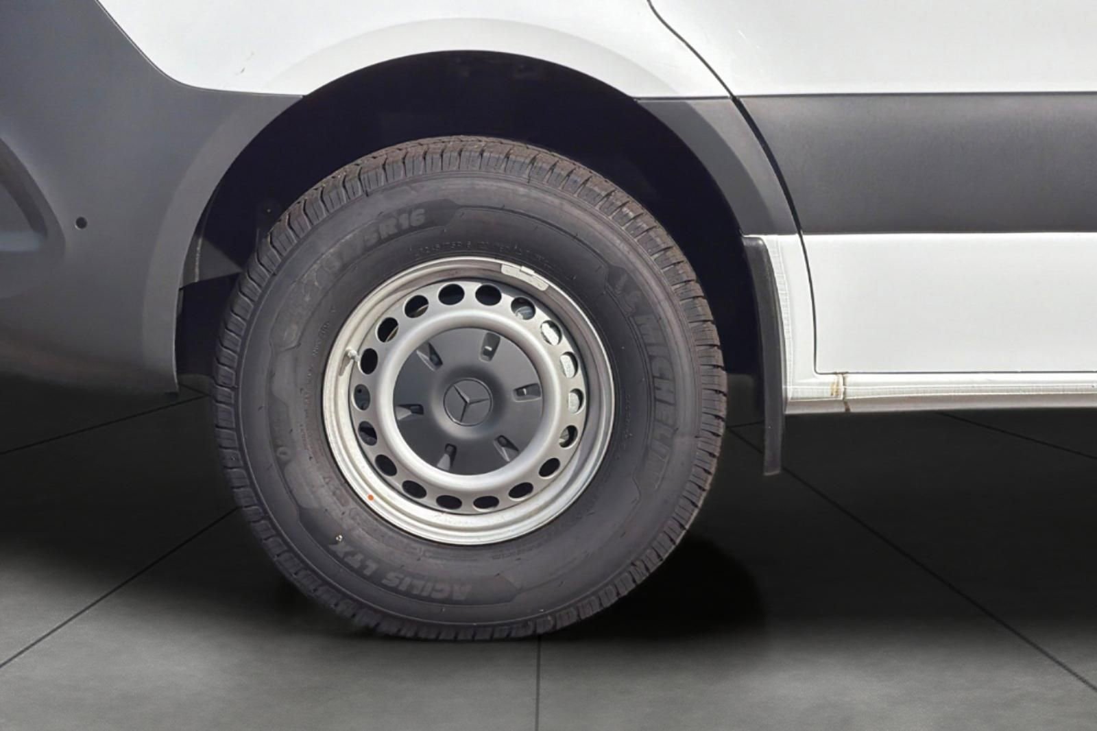 New 2025 Mercedes-Benz Sprinter 2500 image 3