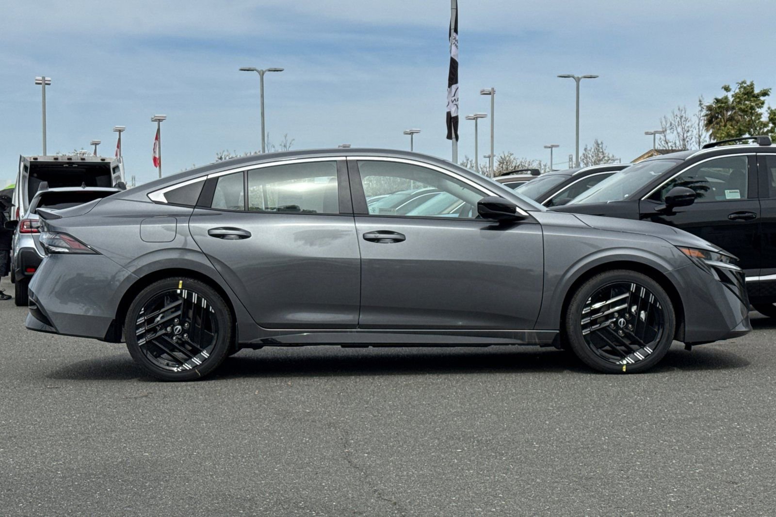 New 2026 Nissan Sentra SR w/ Floor Mat Package image 3