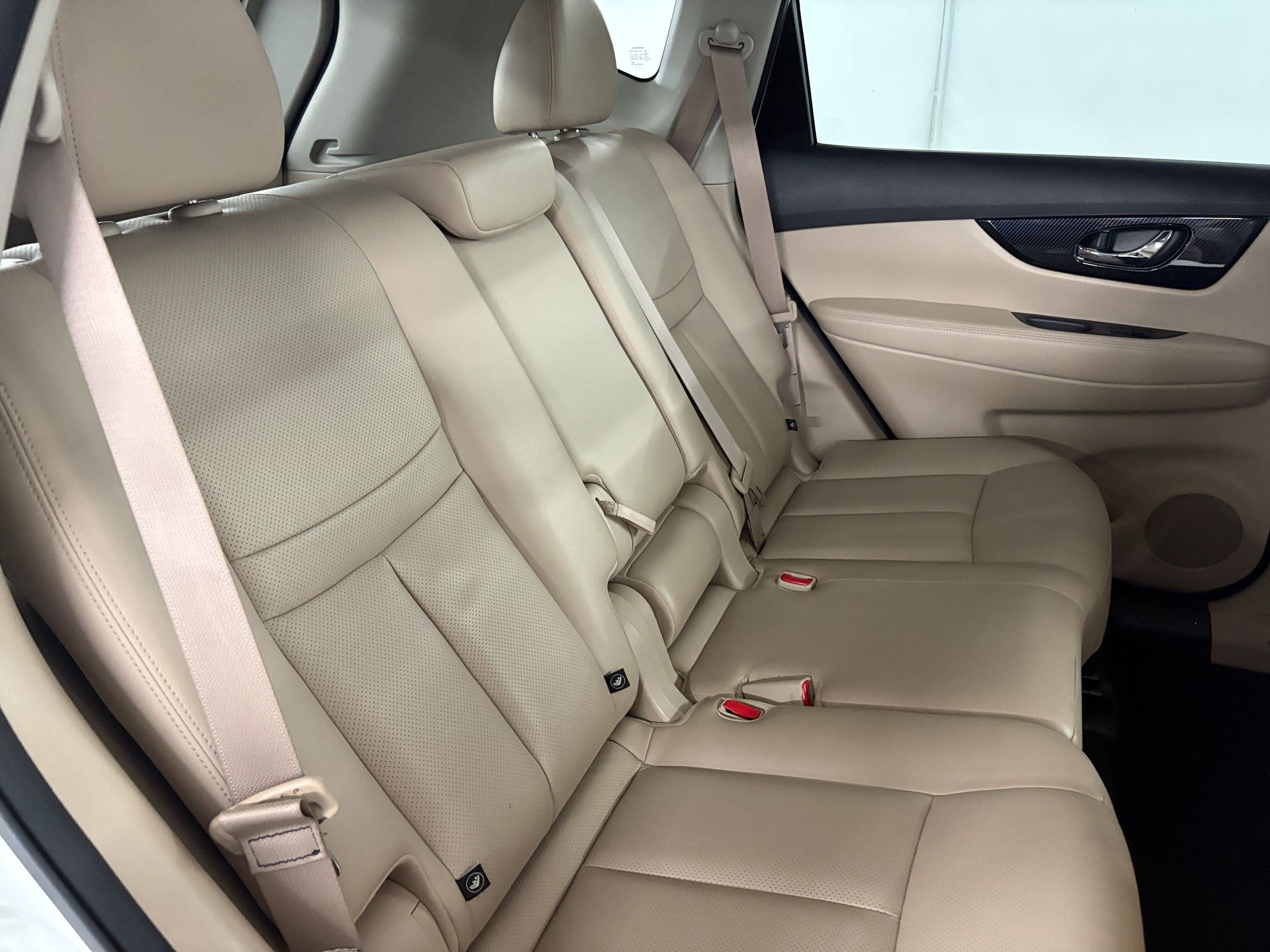 Used 2017 Nissan Rogue SL w/ SL Premium Package FWD image 31