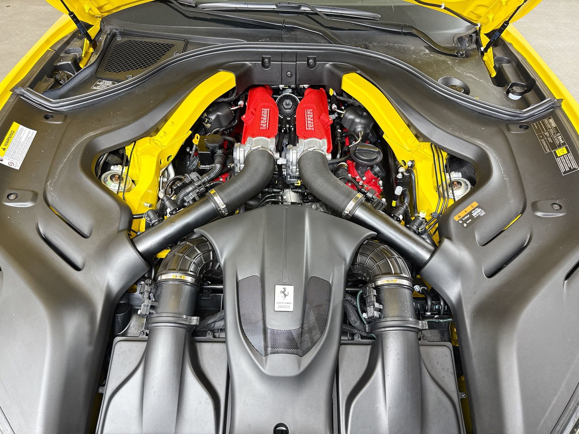 Certified 2022 Ferrari Portofino M image 21