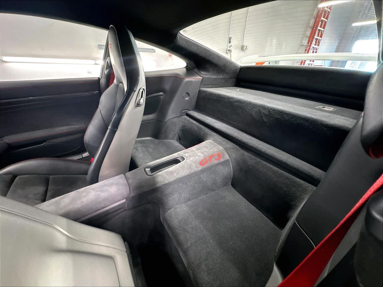 Used 2015 Porsche 911 GT3 RWD image 27
