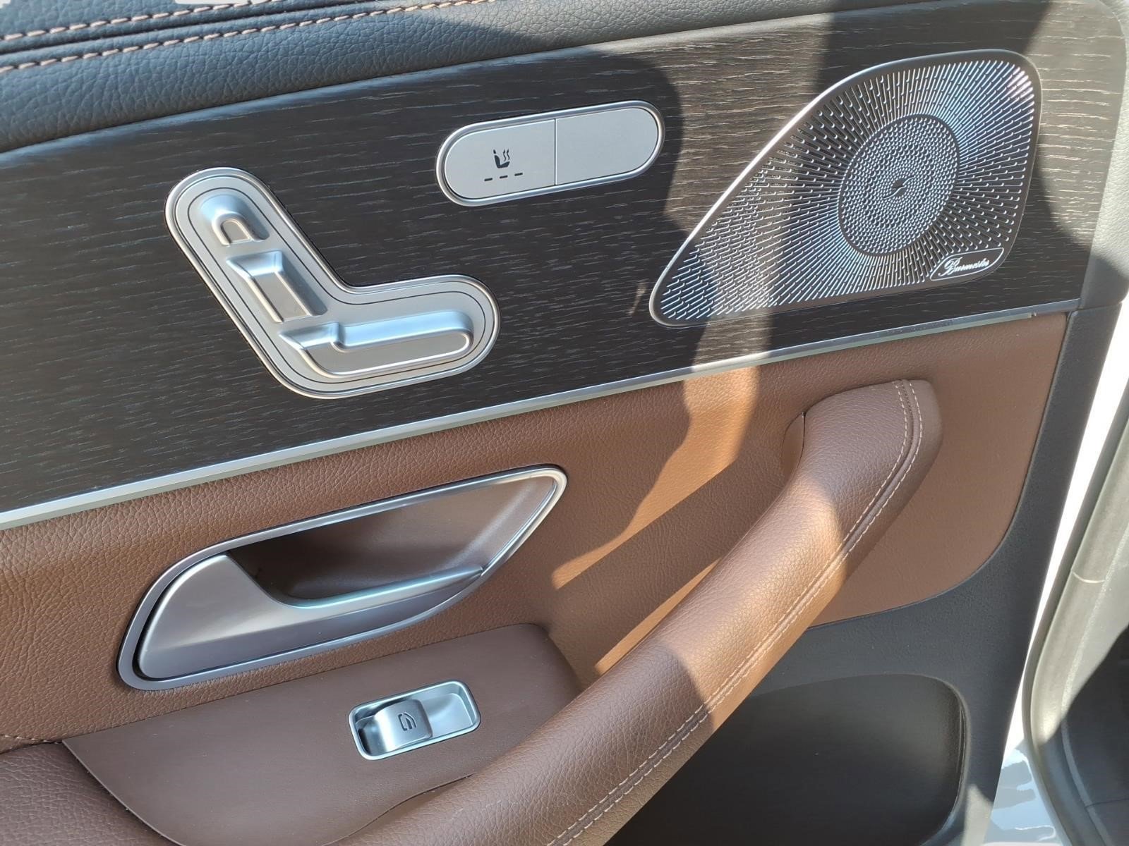 Used 2024 Mercedes-Benz GLS 580 4MATIC image 19