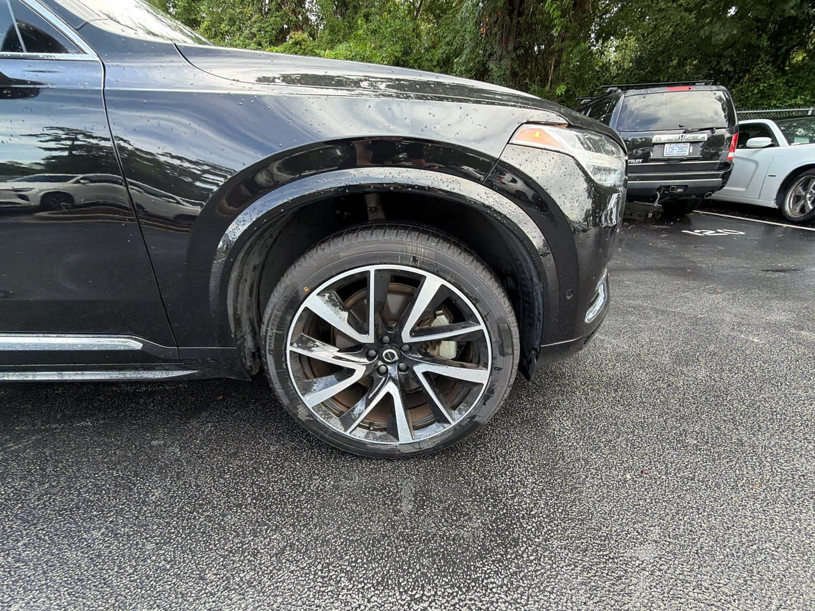 Used 2023 Volvo XC90 B5 Plus w/ Protection Package Premier AWD/4WD image 17