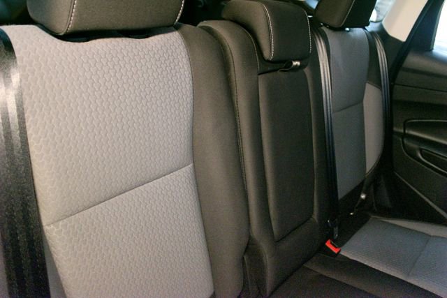 Used 2019 Ford Escape SE w/ Ford Safe & Smart Package FWD image 13
